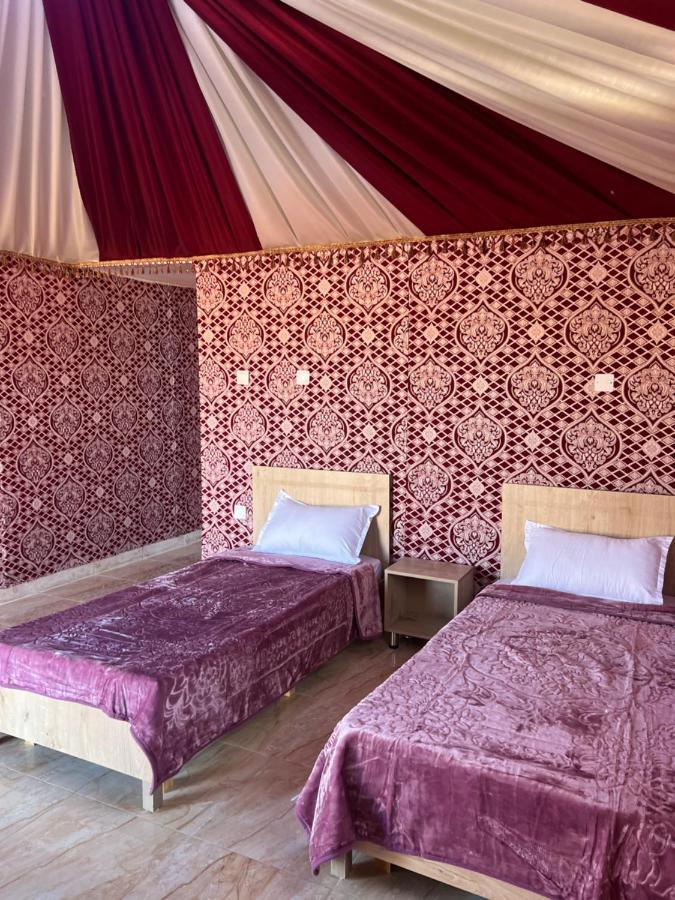 Raja Camp Hotell Wadi Rum Exteriör bild